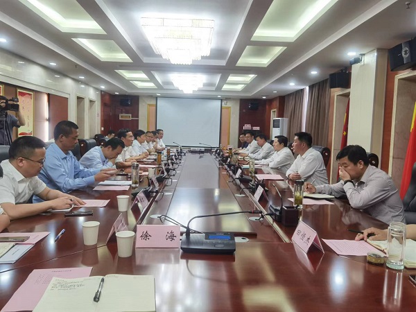 王思軍拜訪(fǎng)靈璧縣委縣政府主要領(lǐng)導(dǎo)